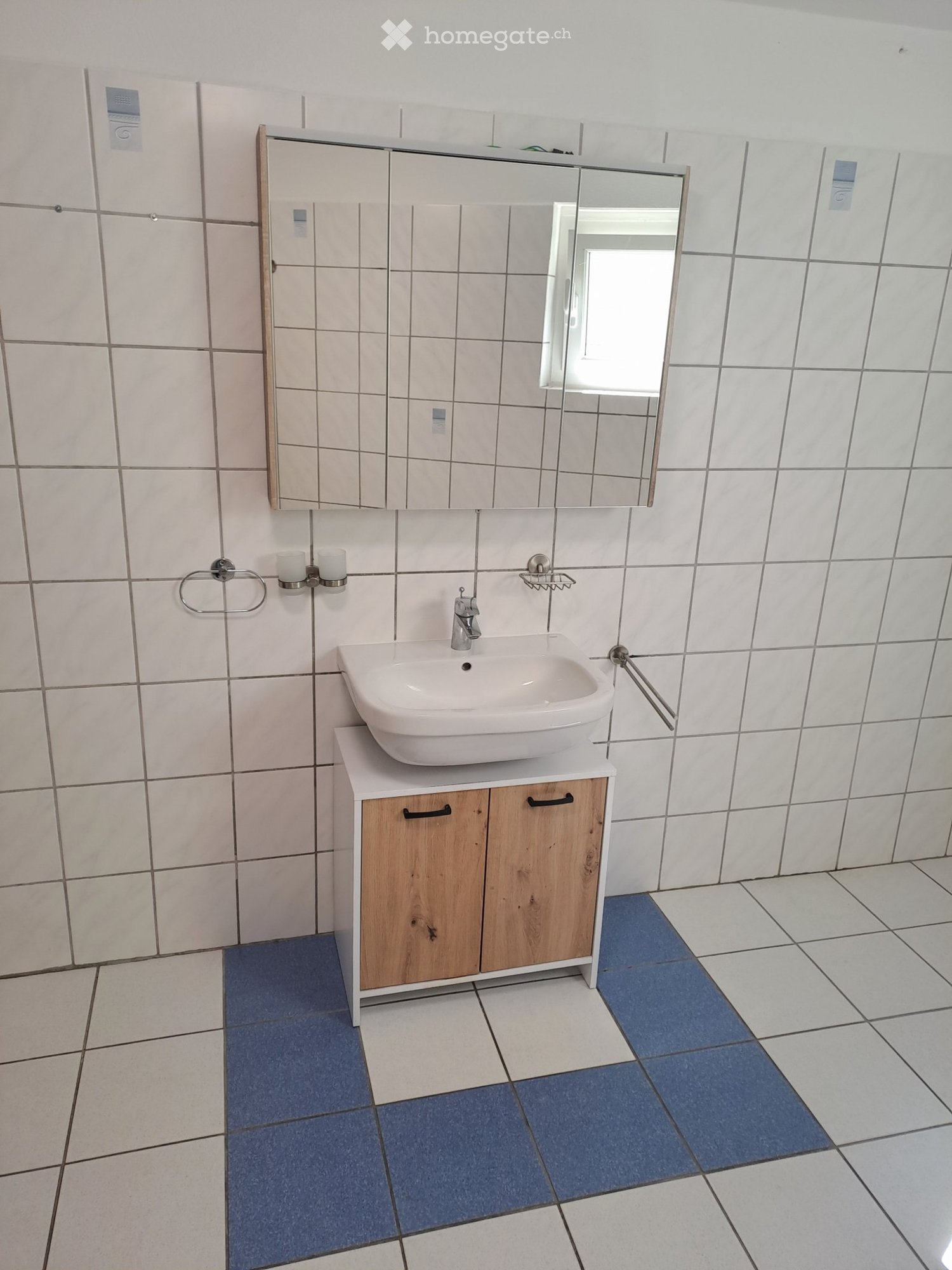 Appartement de 2 ½ pièces

A louer, appartement dans le pittoresque village de Brè au-dessus de Lugano. L'appartement se compose de 2 pièces avec cuisine habitable et 2 chambres. Le système de chauffage est un chauffage au sol alimenté par une pompe à chaleur. Les charges accessoires sont comprises , photo 5 sur 5