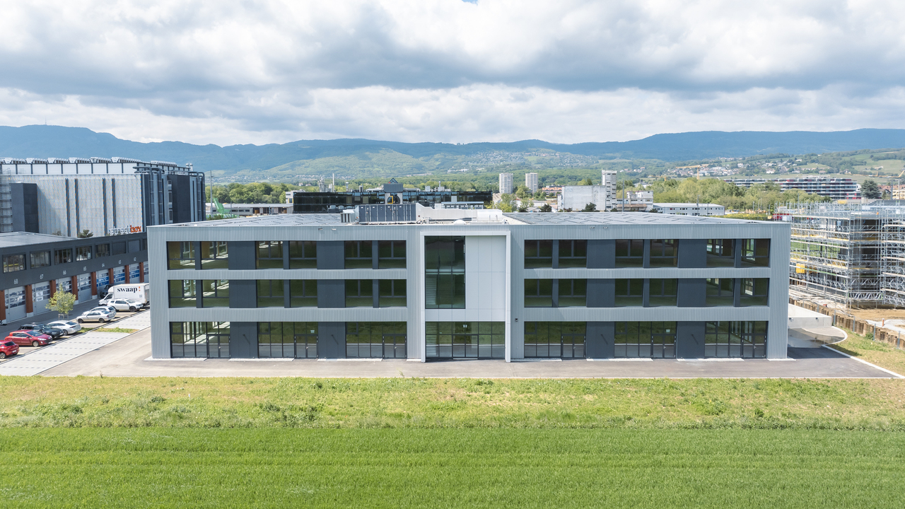 1200m² commercial, photo 7 sur 10
