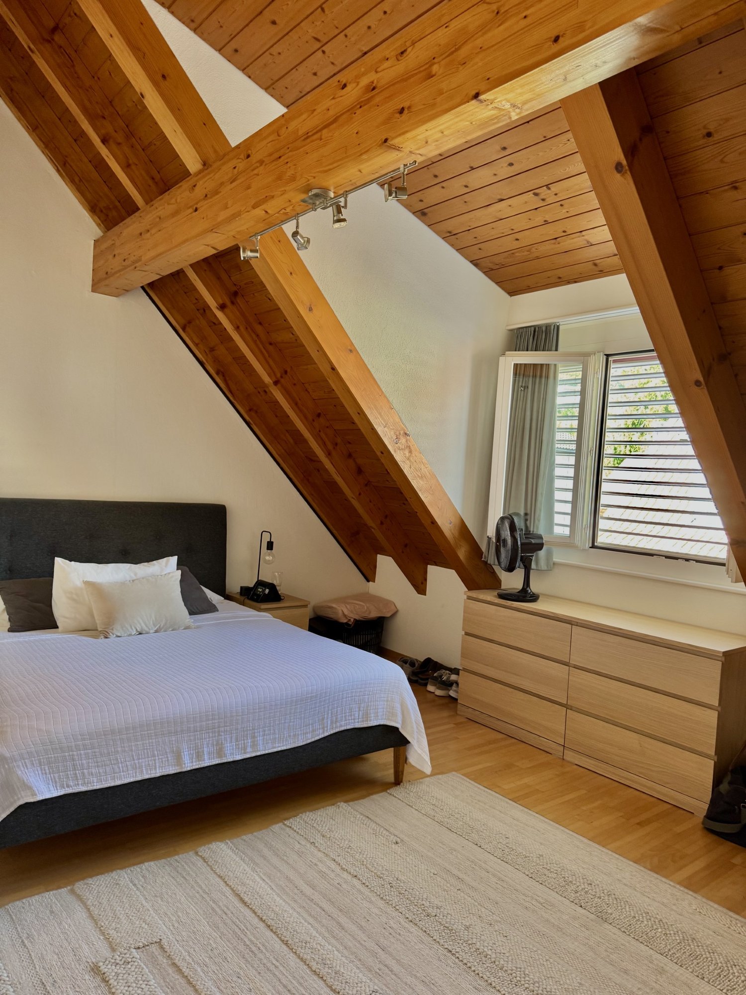 8 ½ rooms apartment, photo 8 sur 10
