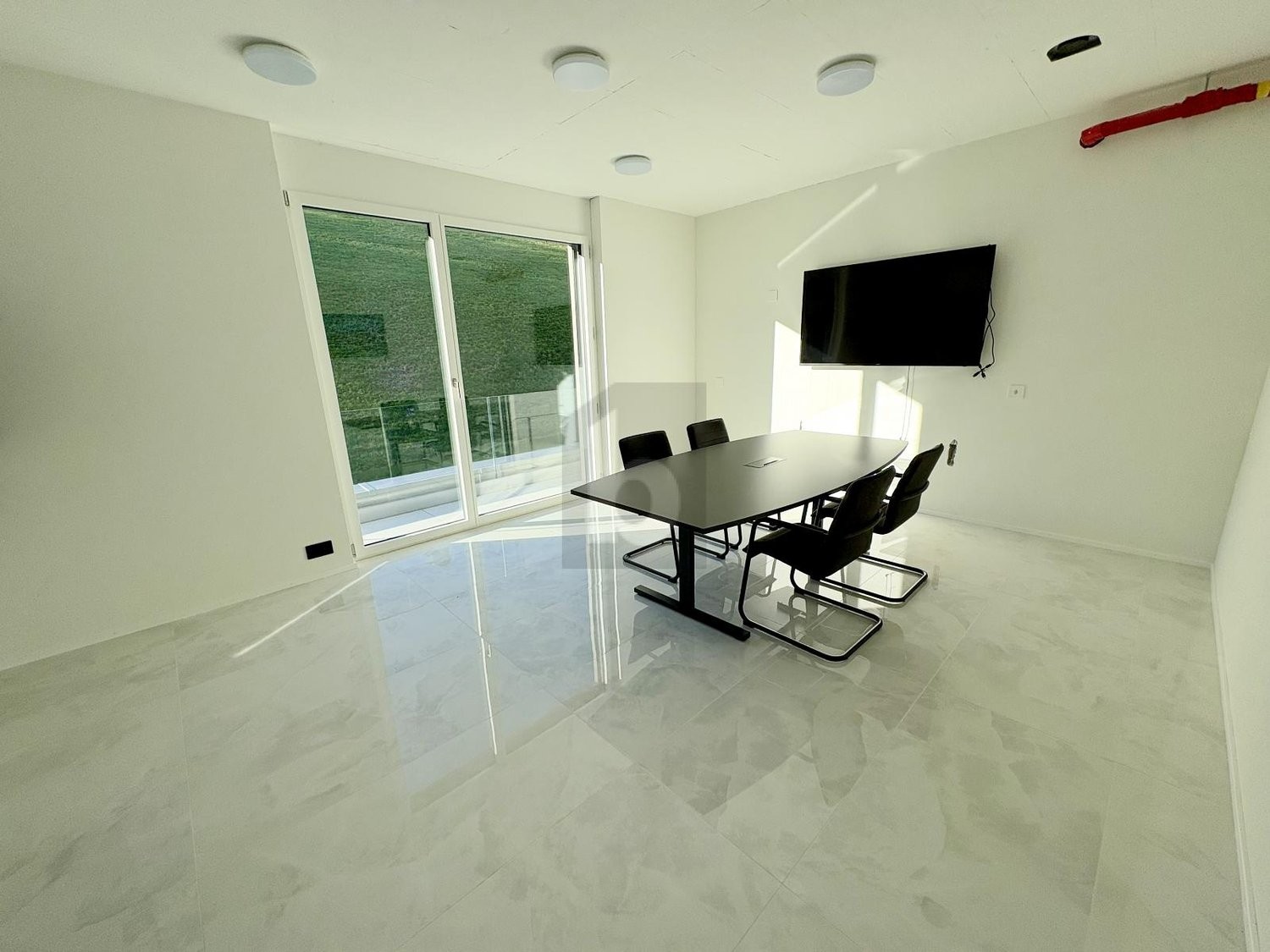 Bureau de 21m², photo 1 sur 4