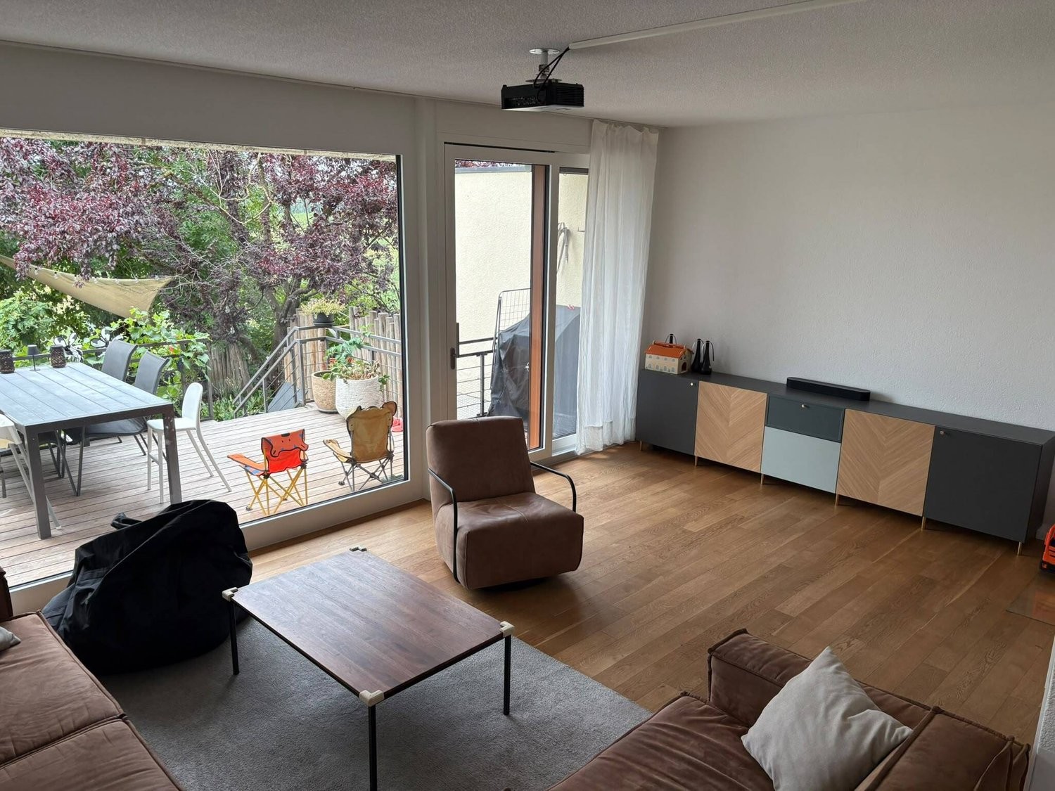 Appartement meublé de 6 ½ pièces, photo 1 sur 10