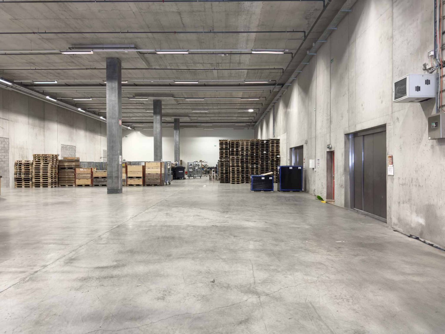 1000m² commercial
