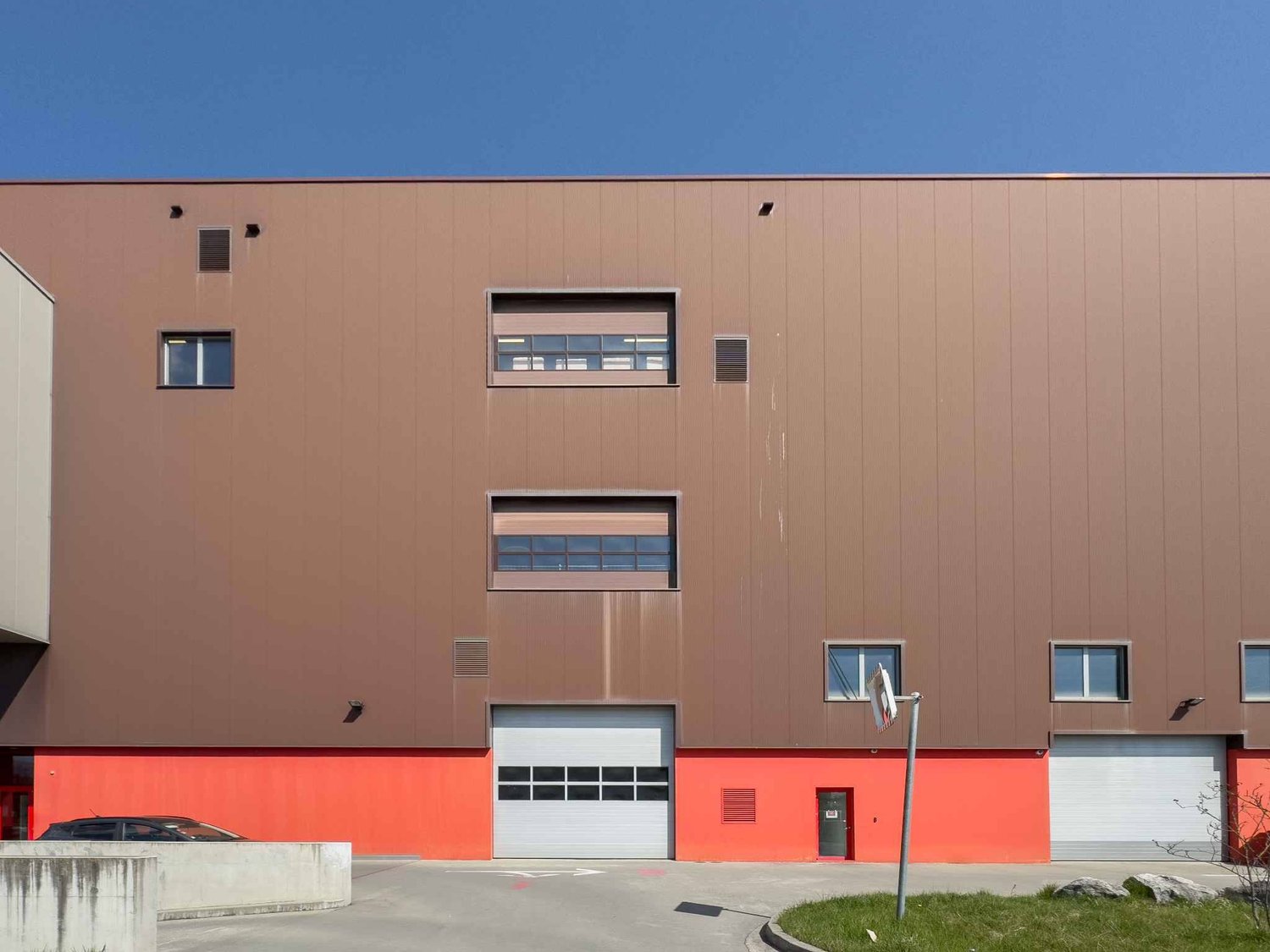 1000m² commercial