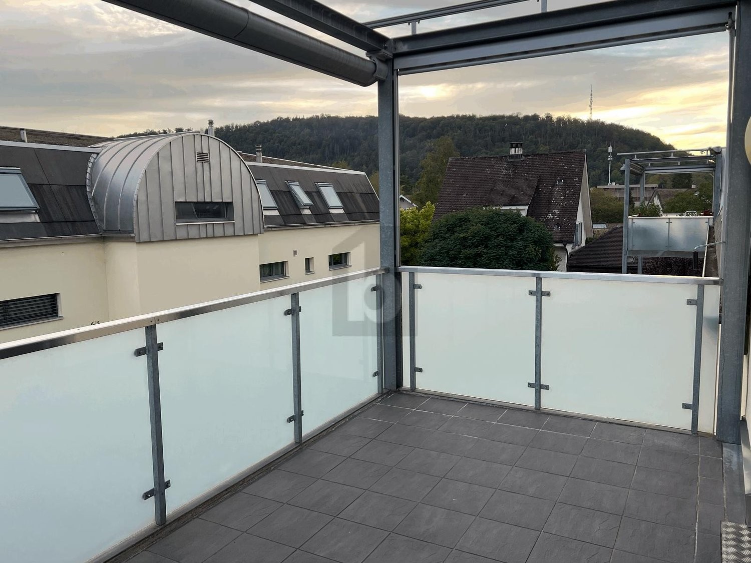 Appartement mansardé de 4 ½ pièces, photo 4 sur 4