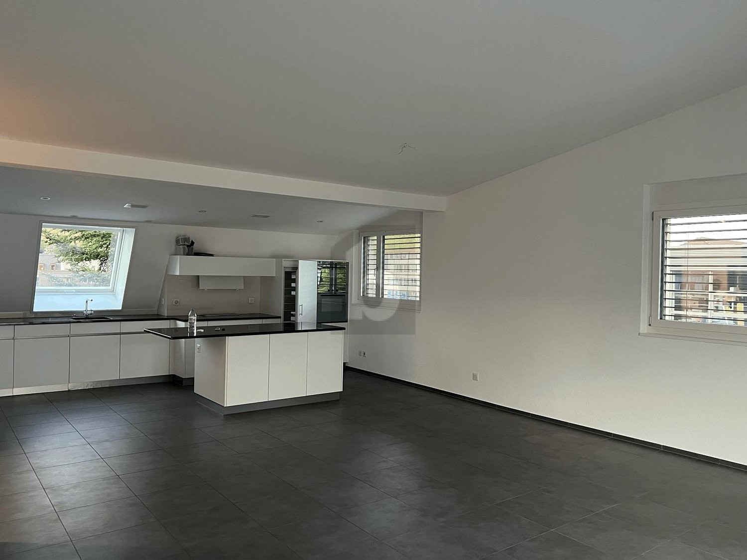 Appartement mansardé de 4 ½ pièces, photo 1 sur 4