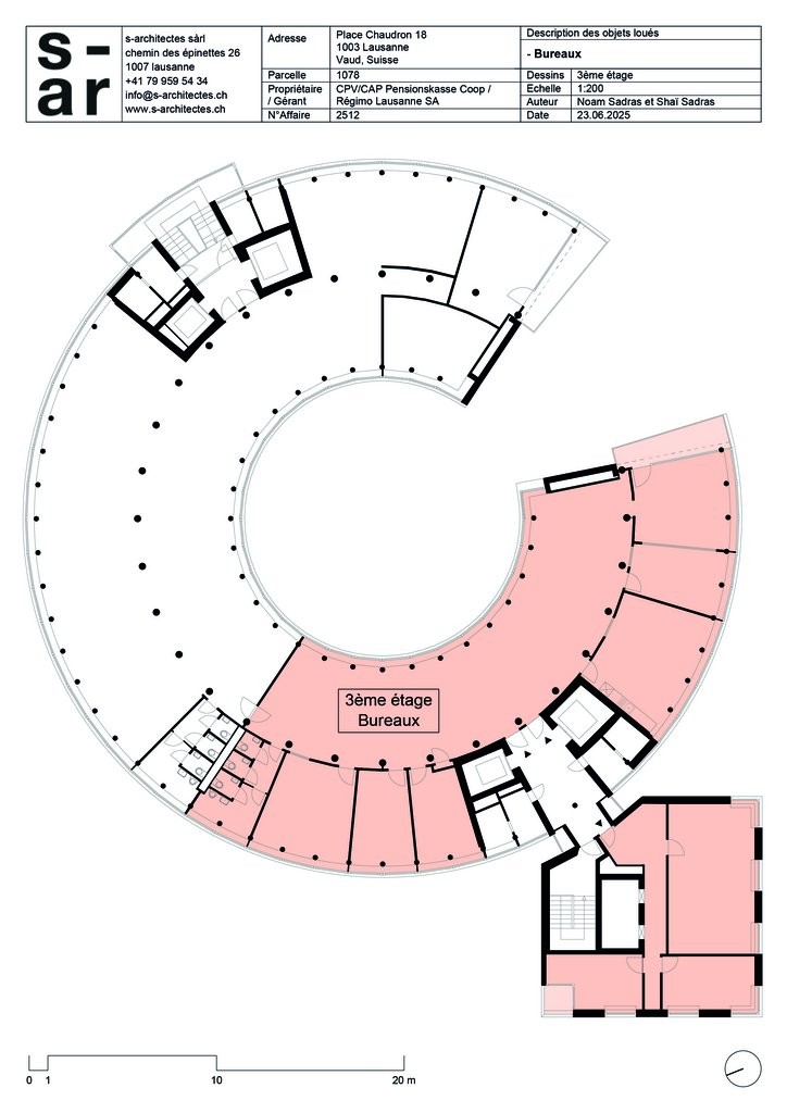 380m² office