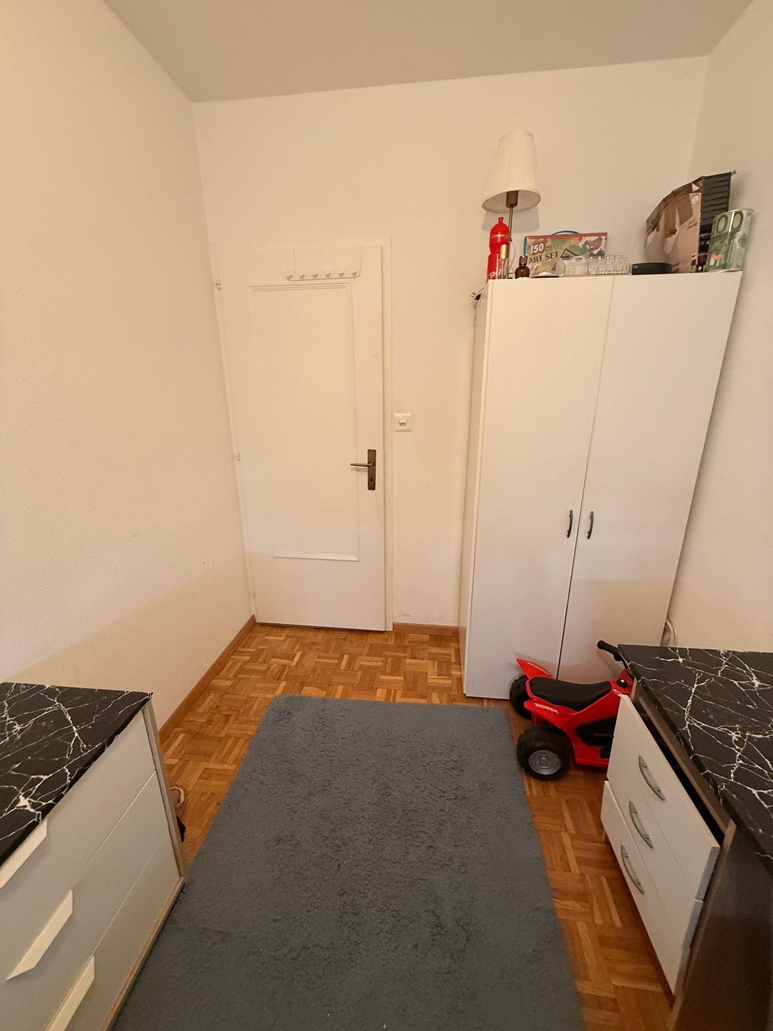 Room in a shared flat, photo 1 sur 3