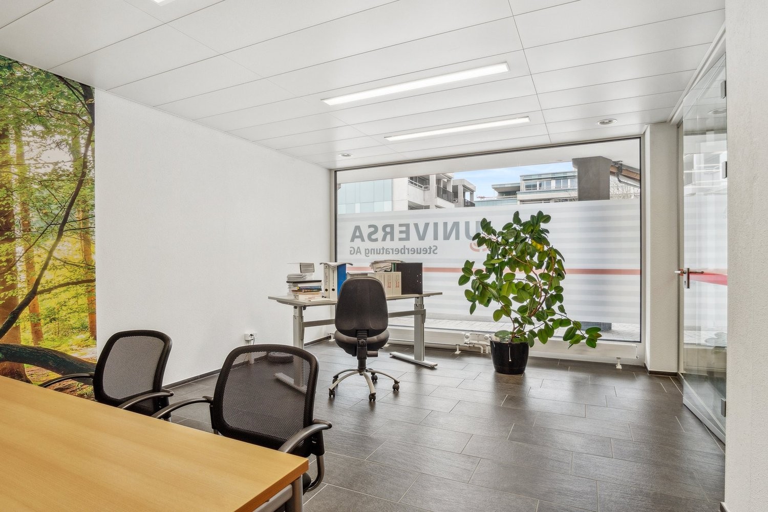 Magasin de 91m², photo 6 sur 8