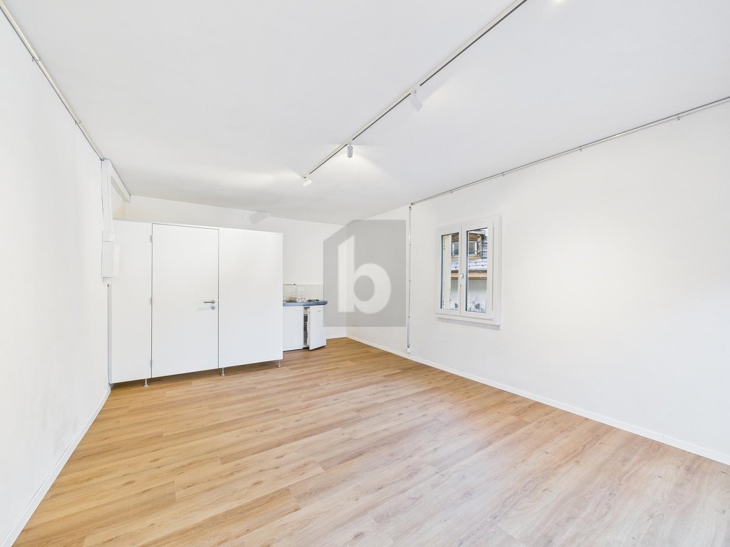 Bureau de 25m², photo 3 sur 4