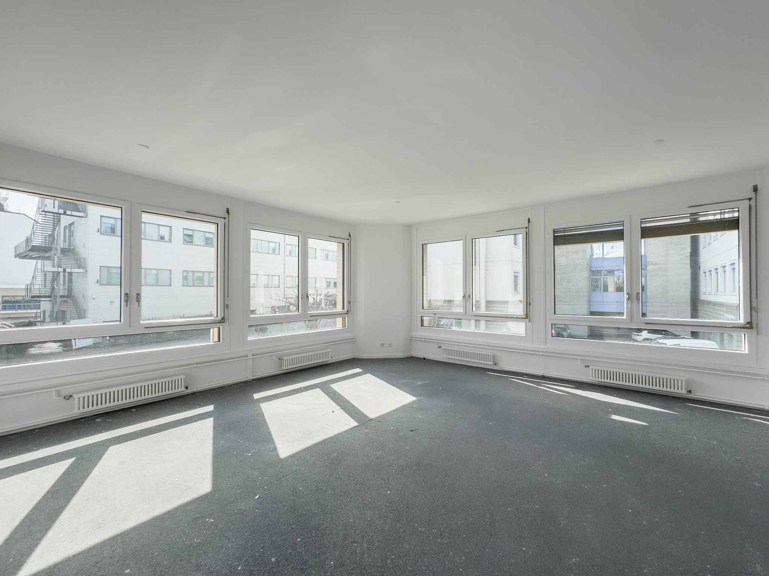 83m² office, photo 2 sur 10