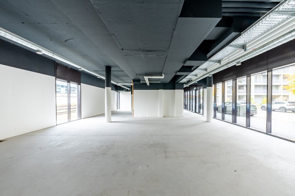 103m² commercial, photo 6 sur 10
