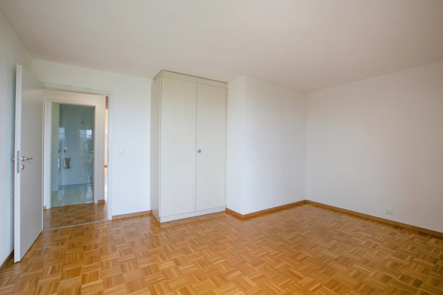 4 rooms attic flat