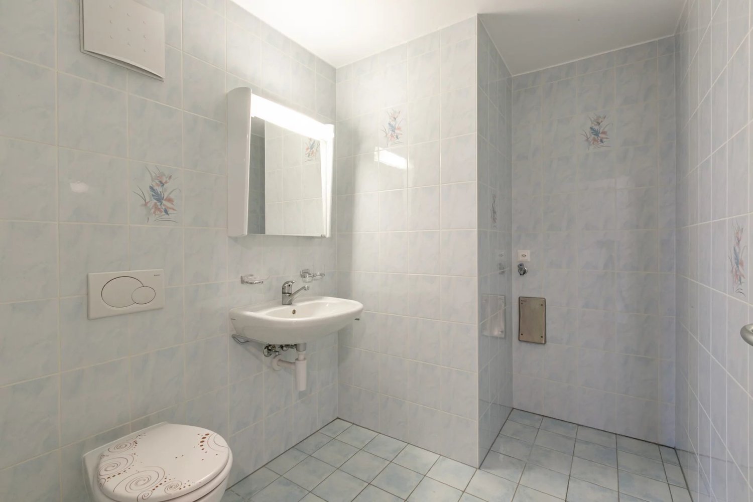4 rooms attic flat
