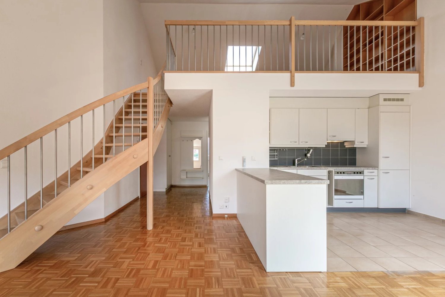 4 rooms attic flat