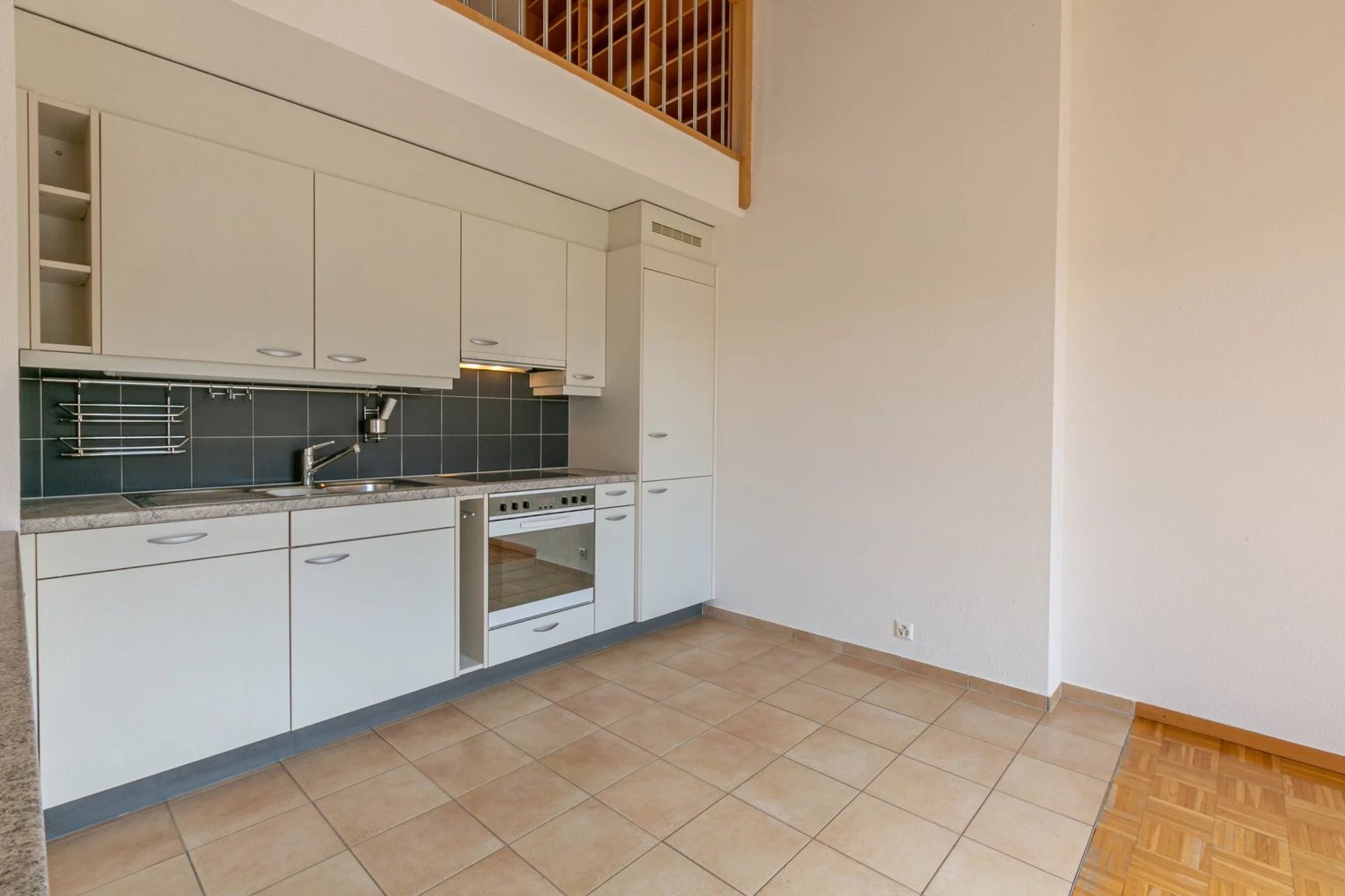 4 rooms attic flat