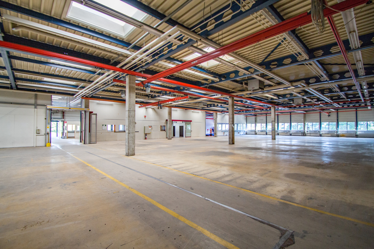 560m² commercial, photo 5 sur 5
