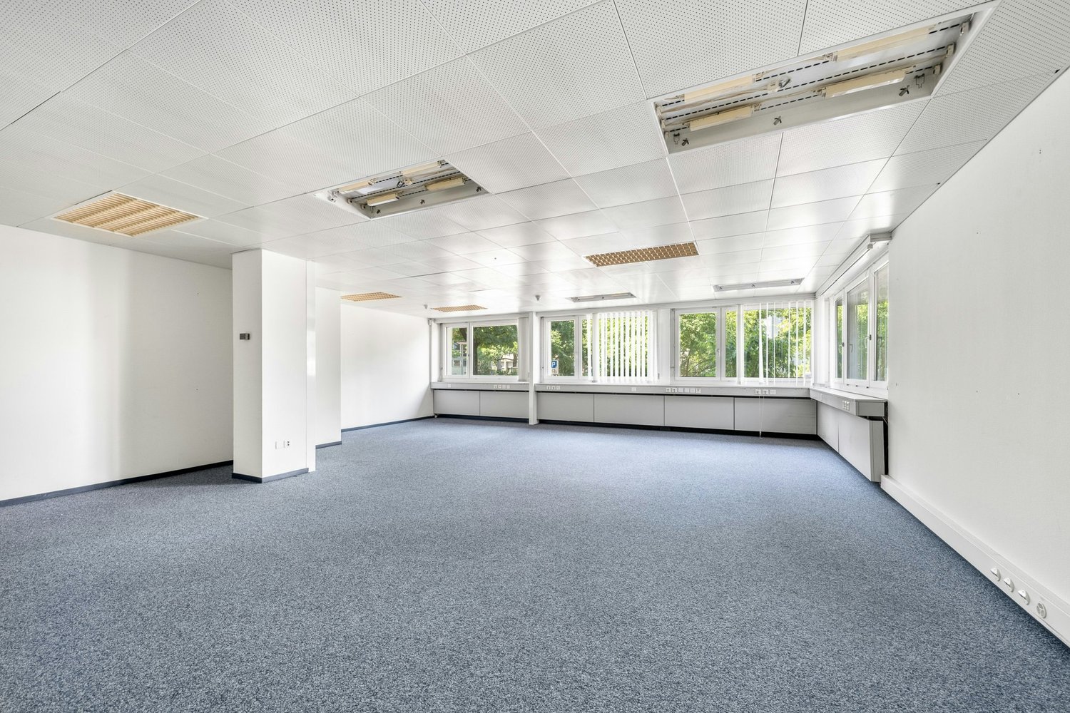 553m² de stockage
