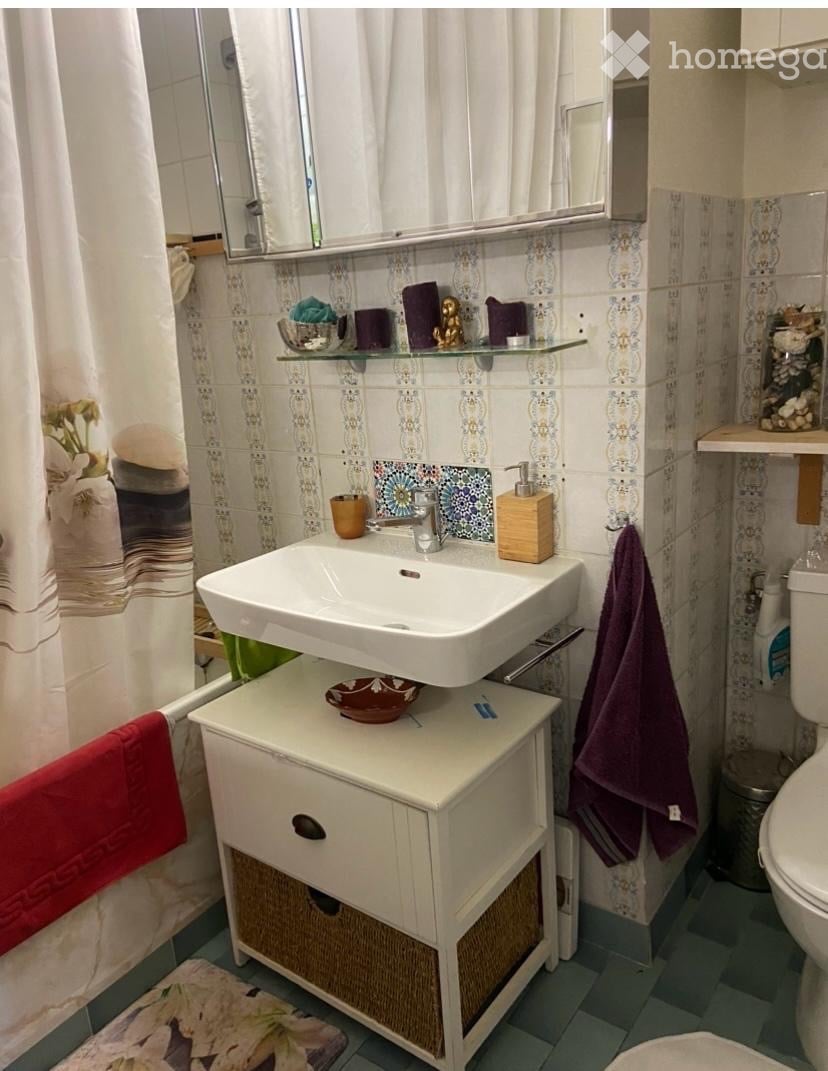 1 room single room, photo 1 sur 2
