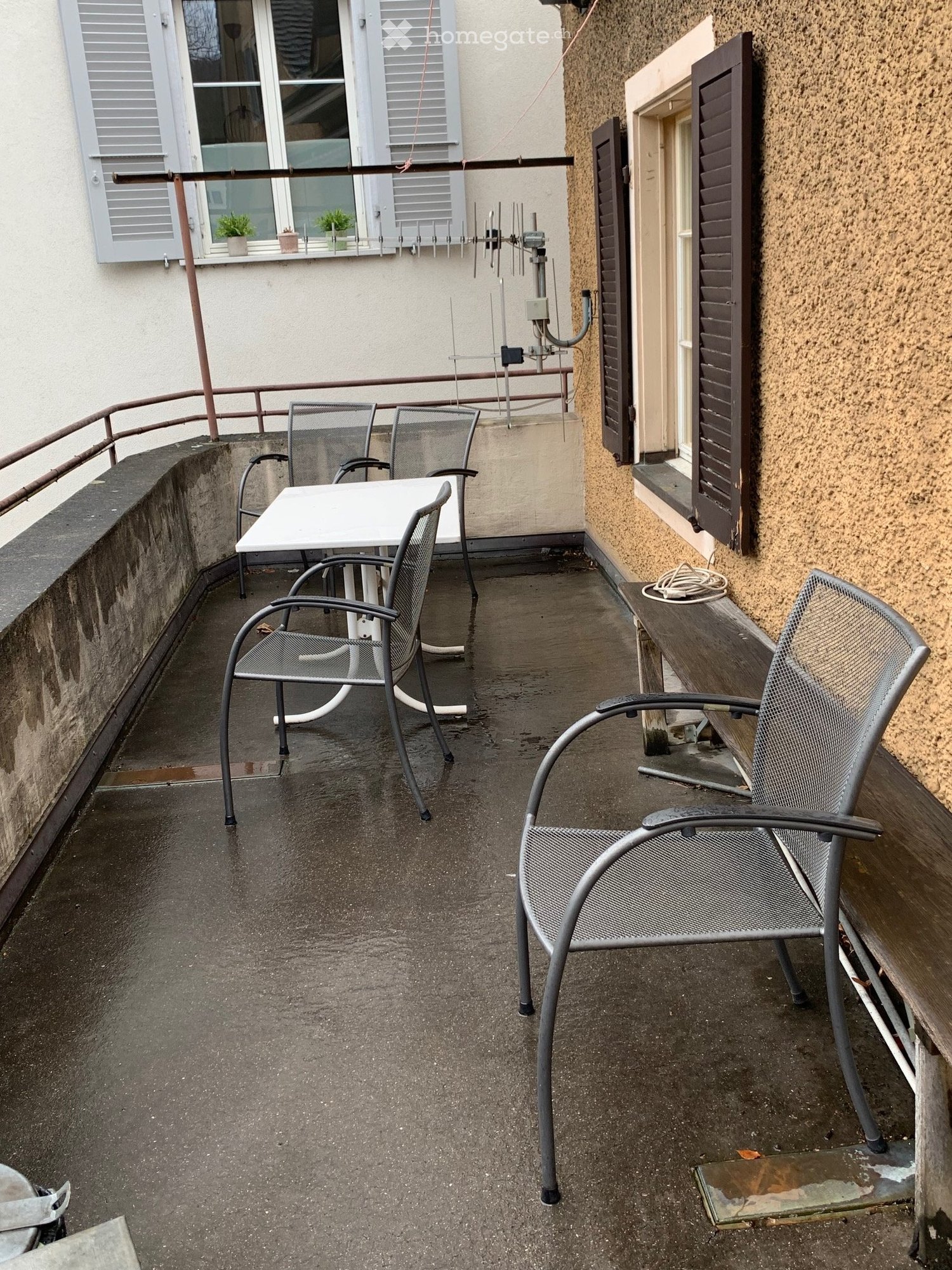Chambre de colocation au cœur du village d'Arlesheim
Hauptstrasse 21, 4144 Arlesheim

Nous louons à partir du 01.10.2026, au cœur du village d'Arlesheim, une chambre meublée (8,5m2) au 2ème étage (sans ascenseur) dans une colocation.

Idéal pour les travailleurs de passage ou les étudiants. Utilisat