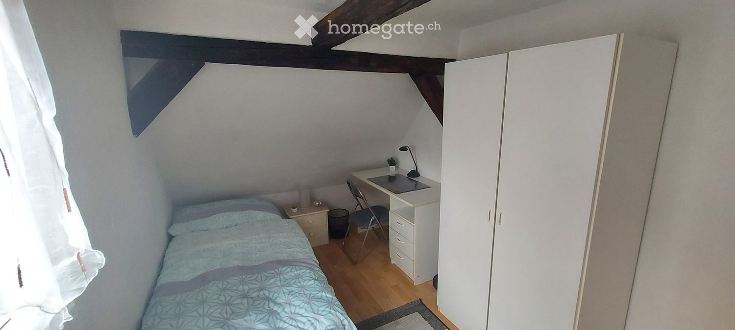 Chambre de colocation au cœur du village d'Arlesheim
Hauptstrasse 21, 4144 Arlesheim

Nous louons à partir du 01.10.2026, au cœur du village d'Arlesheim, une chambre meublée (8,5m2) au 2ème étage (sans ascenseur) dans une colocation.

Idéal pour les travailleurs de passage ou les étudiants. Utilisat
