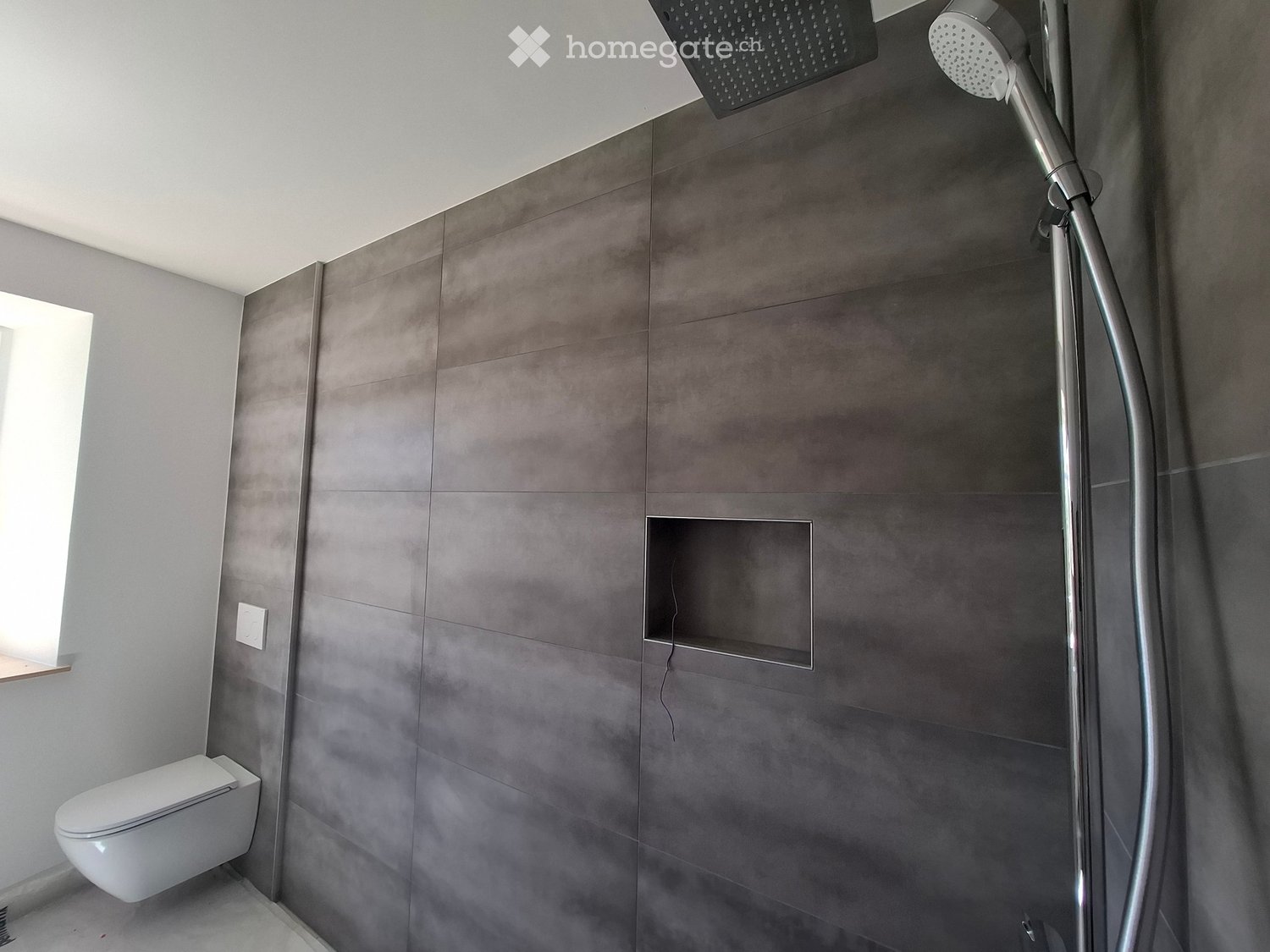 5 rooms apartment
