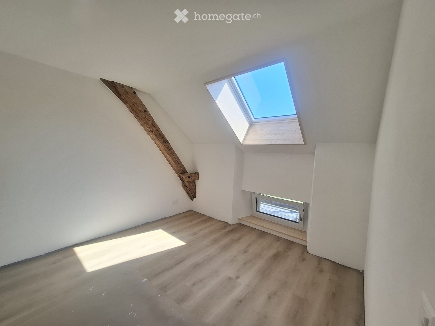 5 rooms apartment