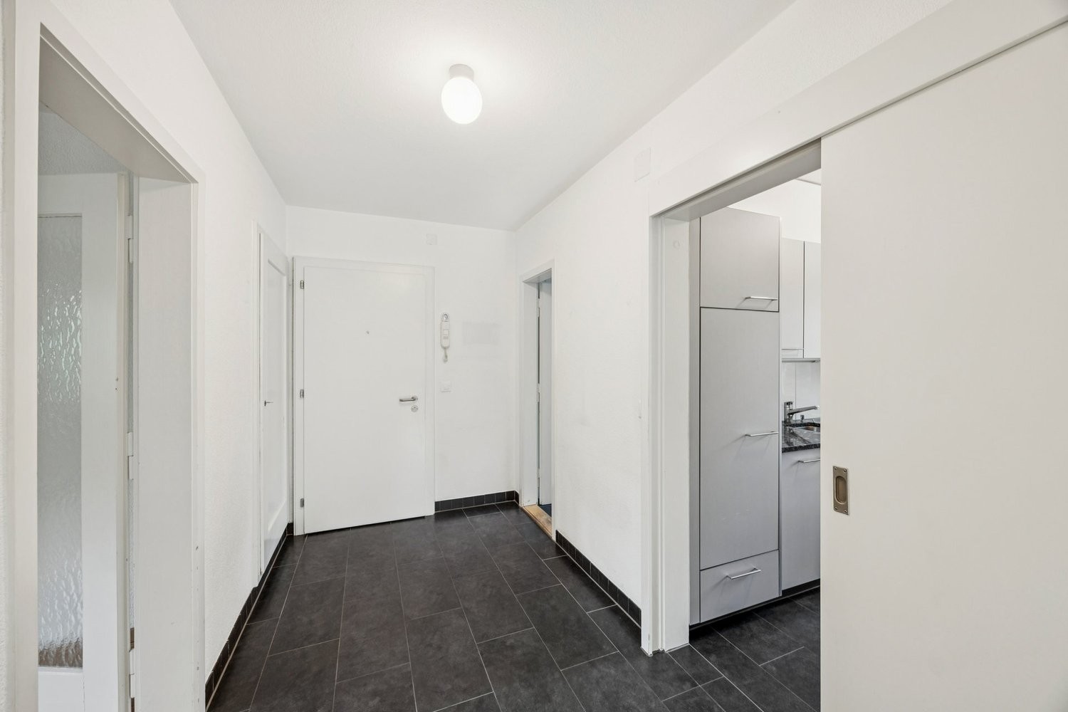 Appartement de 3 pièces, photo 1 sur 10