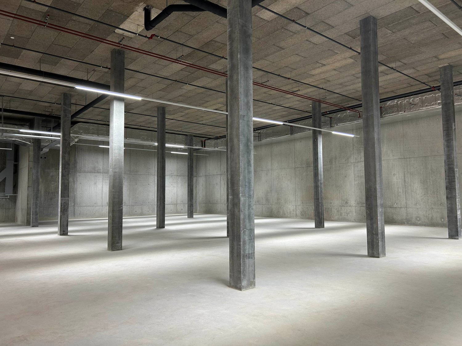 1000m² industrial object, photo 2 sur 6