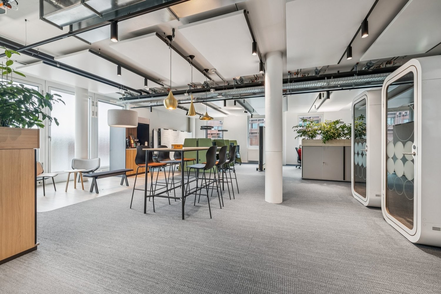 Bureau de 308m², photo 3 sur 6