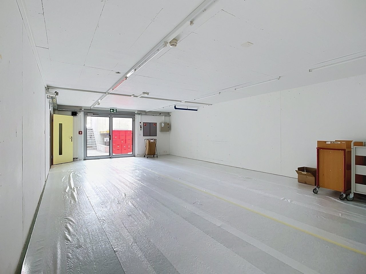 1130m² commercial