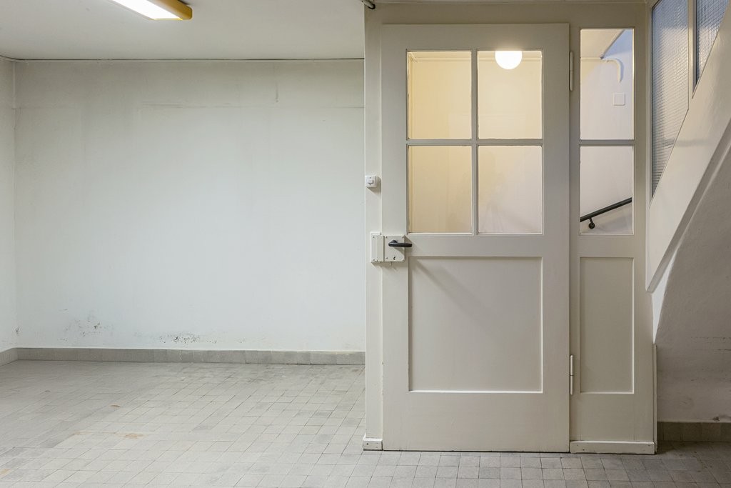 125m² commercial, photo 7 sur 7