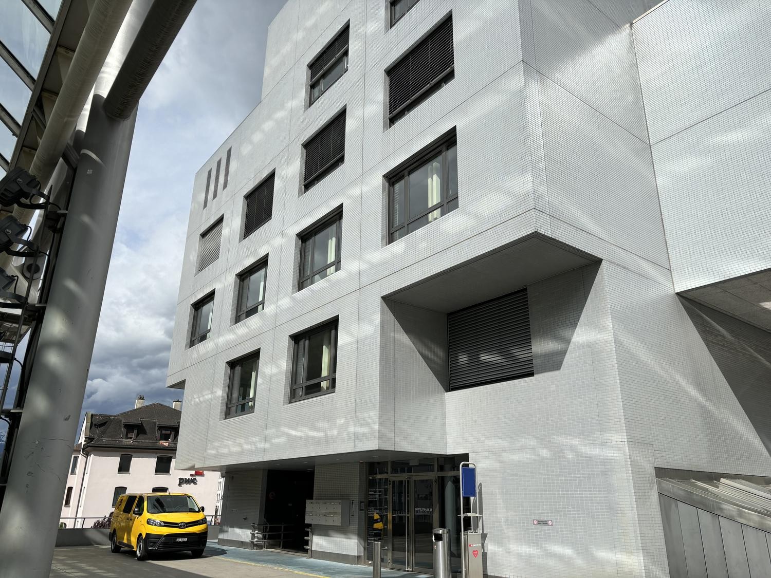 Local de stockage de 147m²