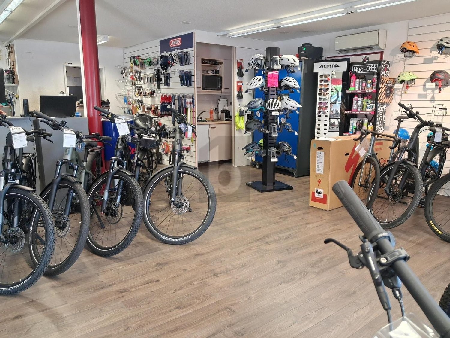 negozio di 217m²