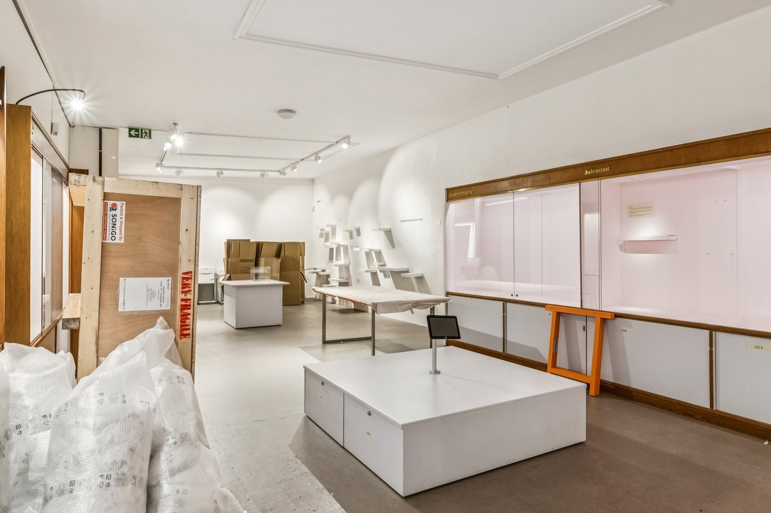172m² bureau, photo 4 sur 7