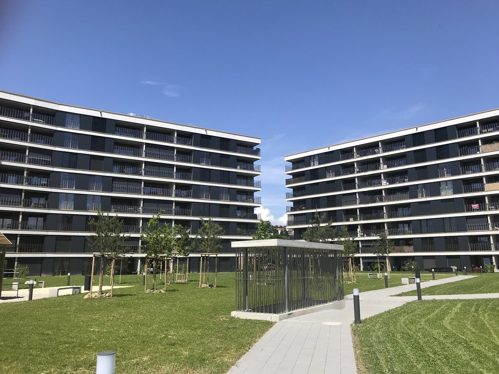 2m² covered bike parking