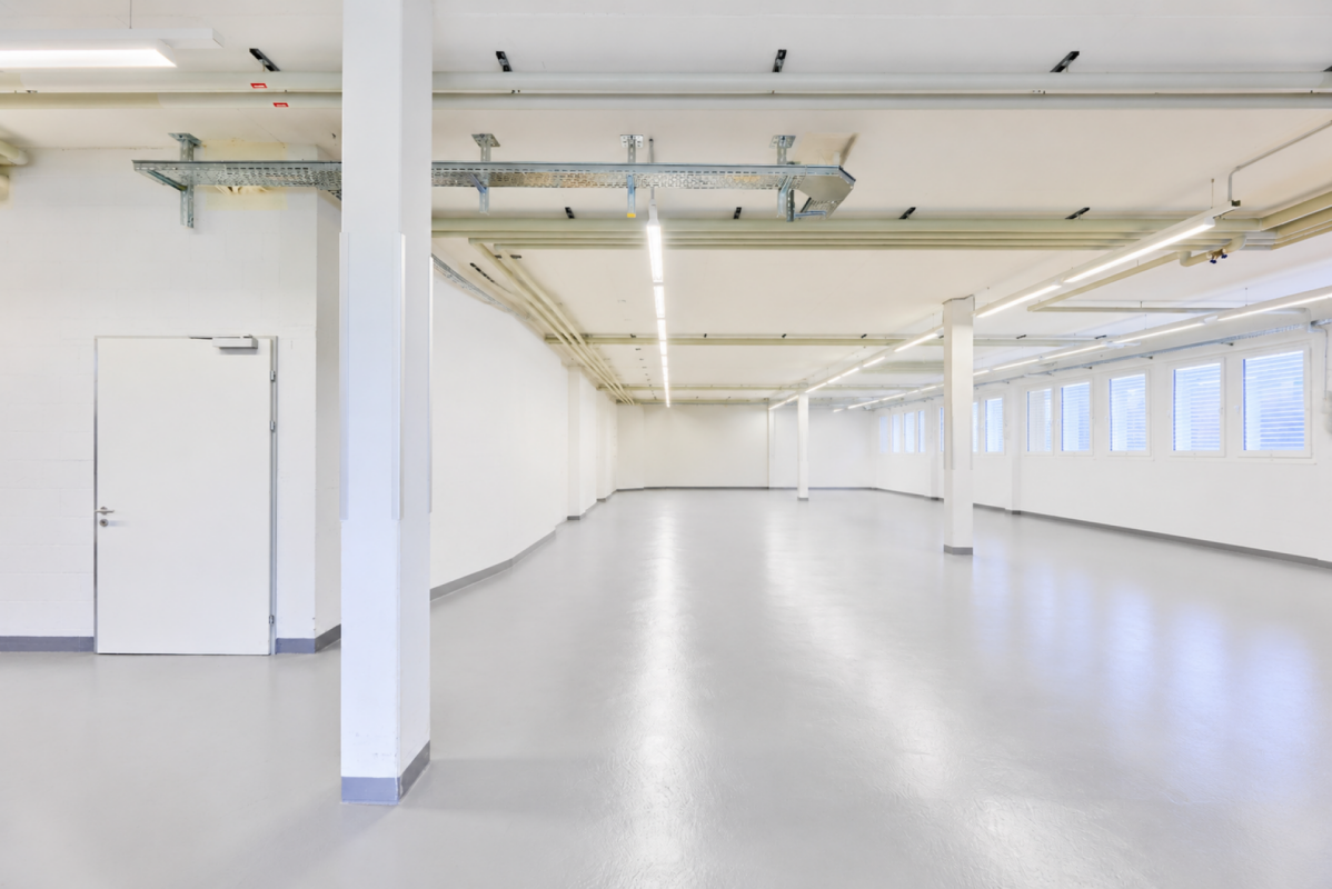 674m² commercial, photo 4 sur 10