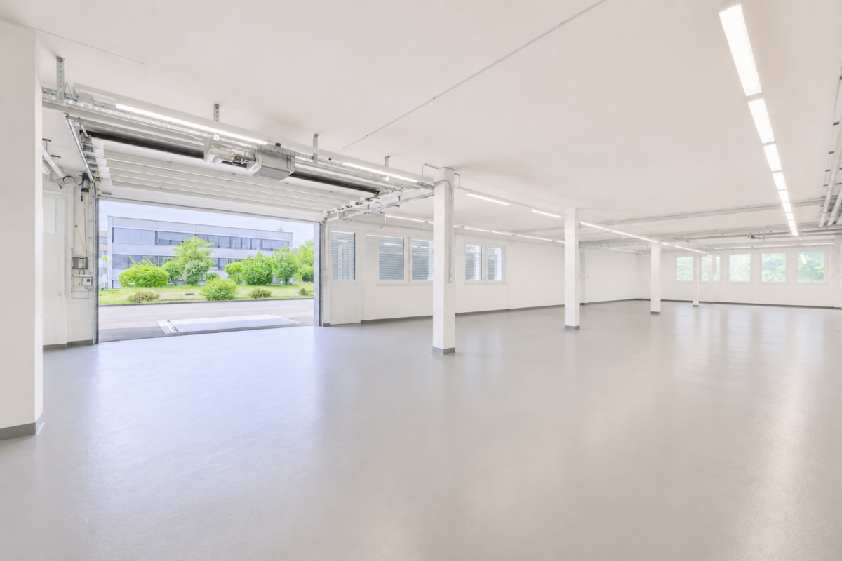 674m² commercial, photo 2 sur 10