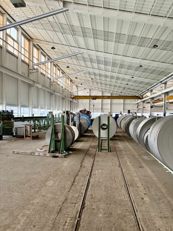 600m² commercial