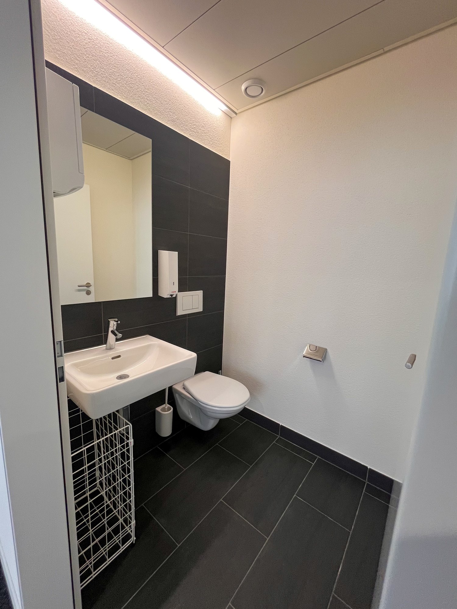 243m² bureau