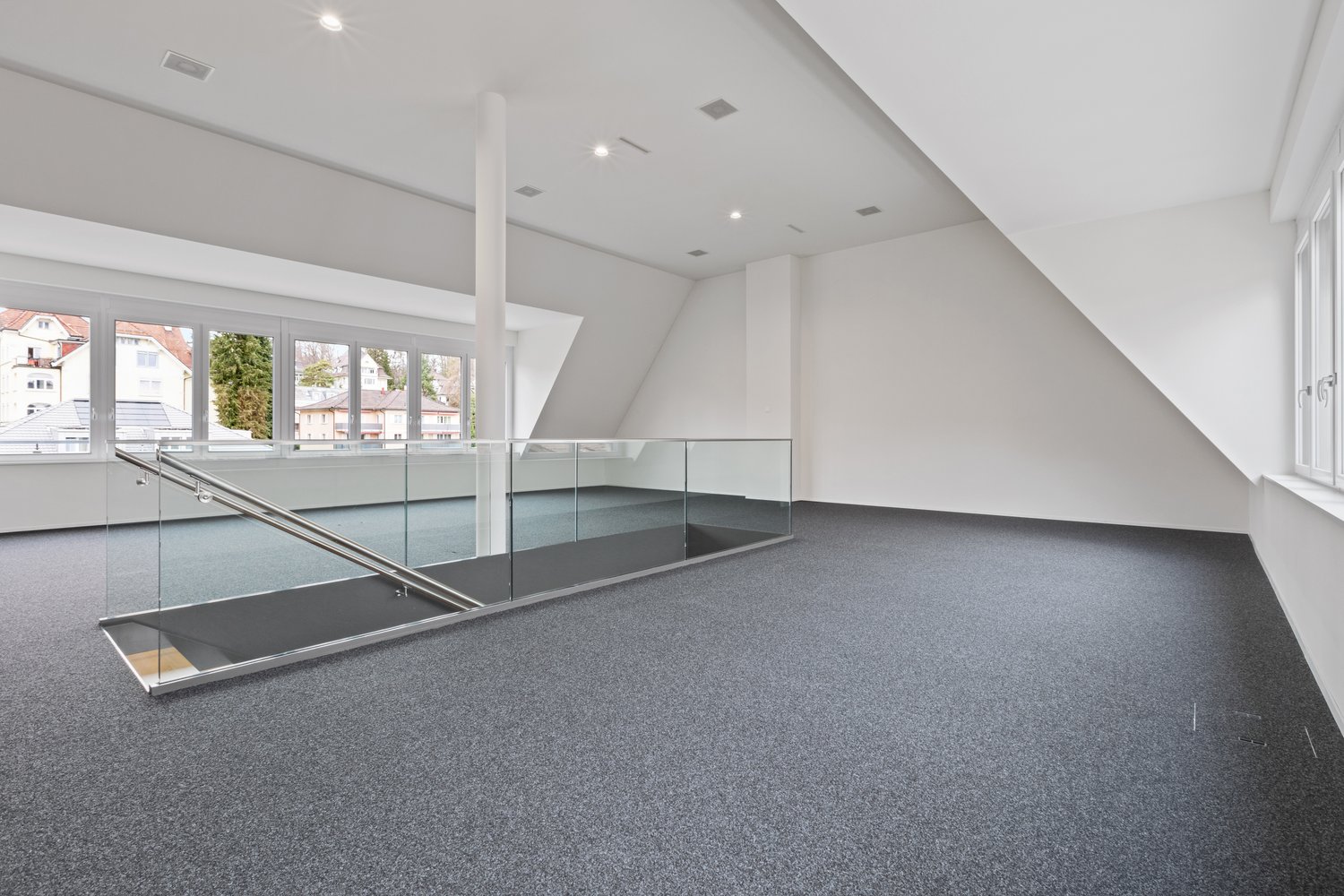 243m² bureau