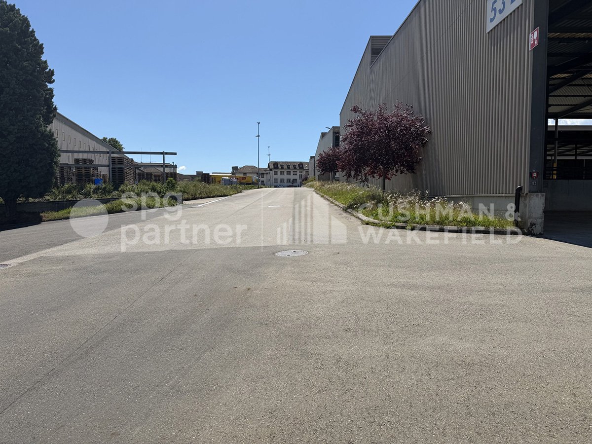 12000m² commercial