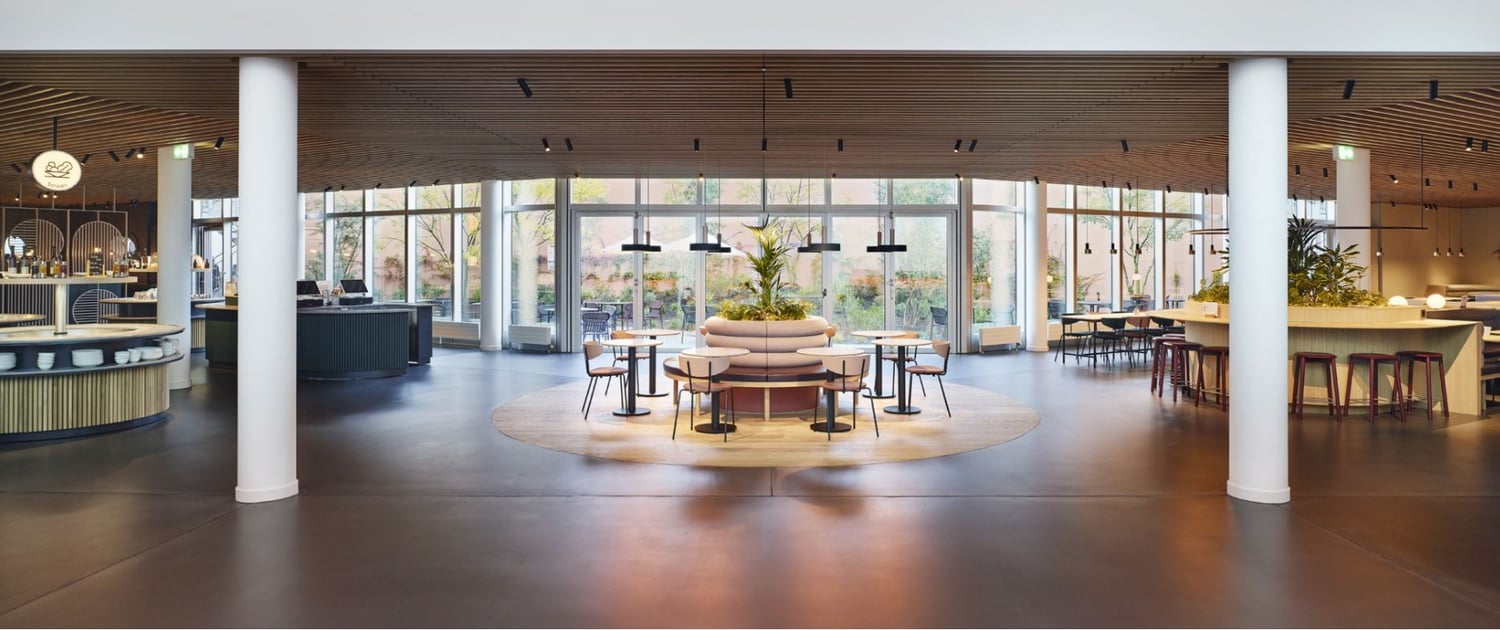 1150m² office