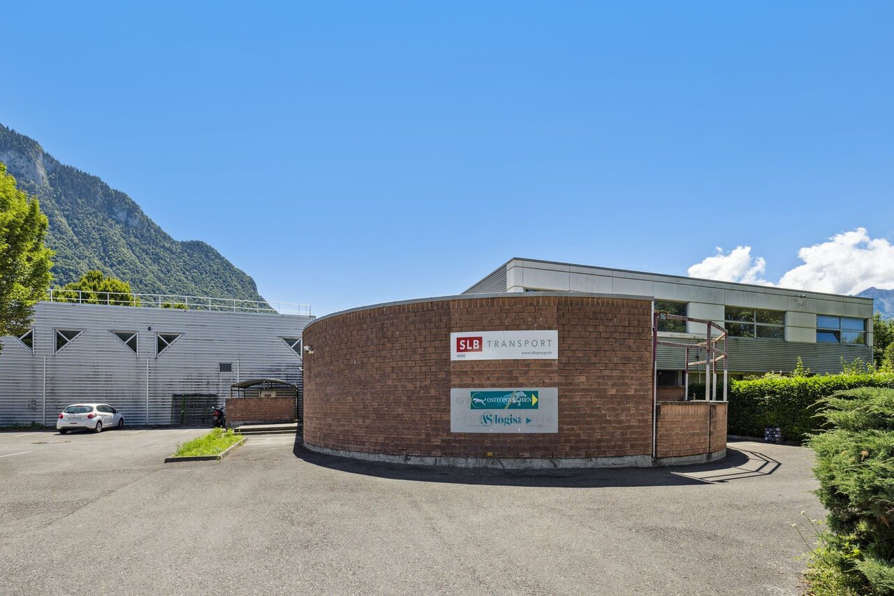 103m² office