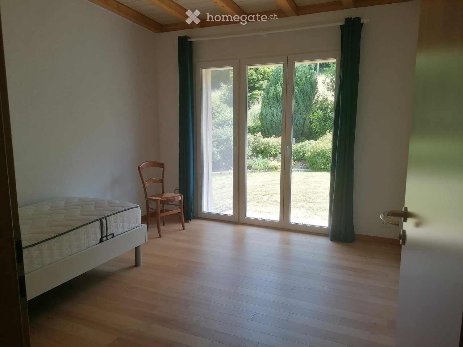 2 room single room, photo 1 sur 3