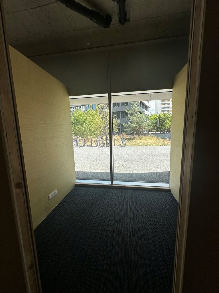 102m² commercial, photo 4 sur 9