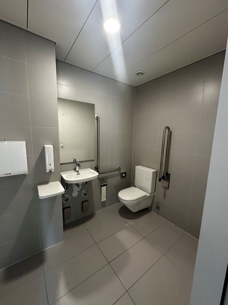 102m² commercial, photo 8 sur 9