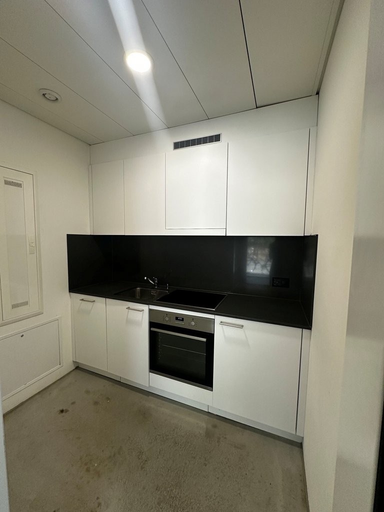 102m² commercial, photo 7 sur 9