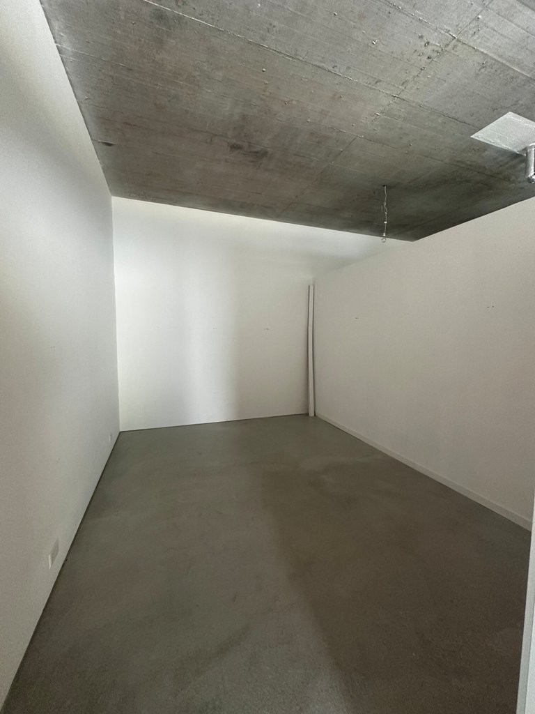 102m² commercial, photo 6 sur 9