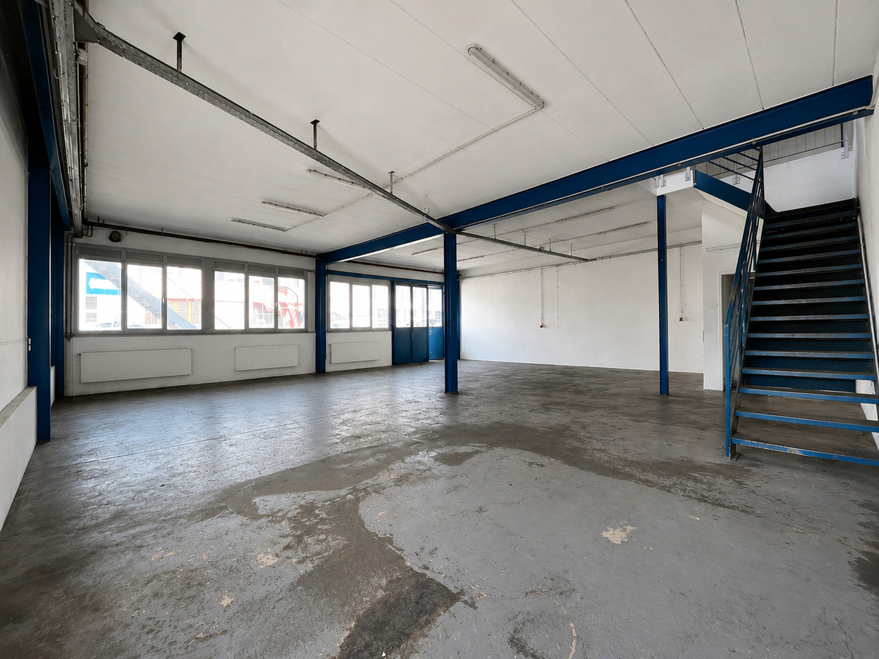 285m² atelier, photo 7 sur 8