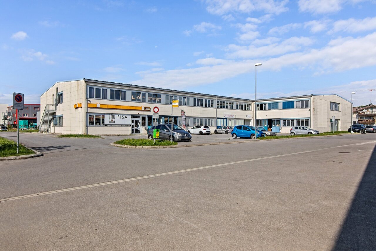 285m² atelier, photo 2 sur 8